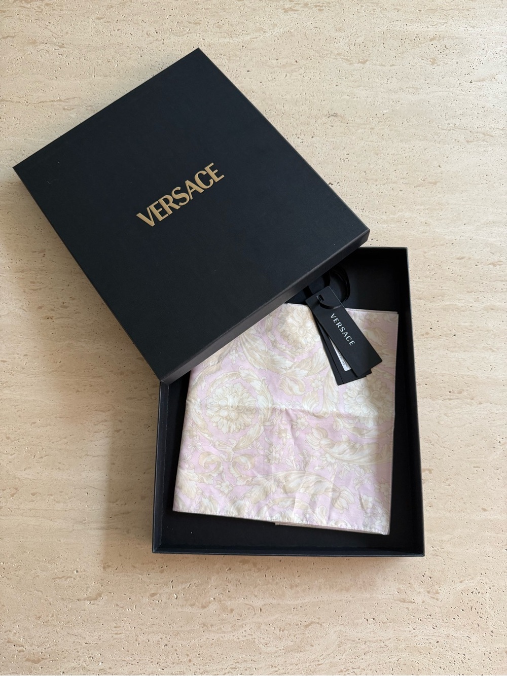 NWT Versace Barocco Print Cotton Pink Square Scarf Foulard Bandana Made in Italy - Picture 6 of 16